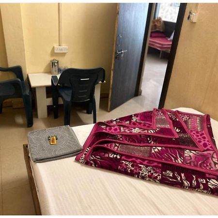 Hotel Mahakal Vishram, Udždžain Exteriér fotografie