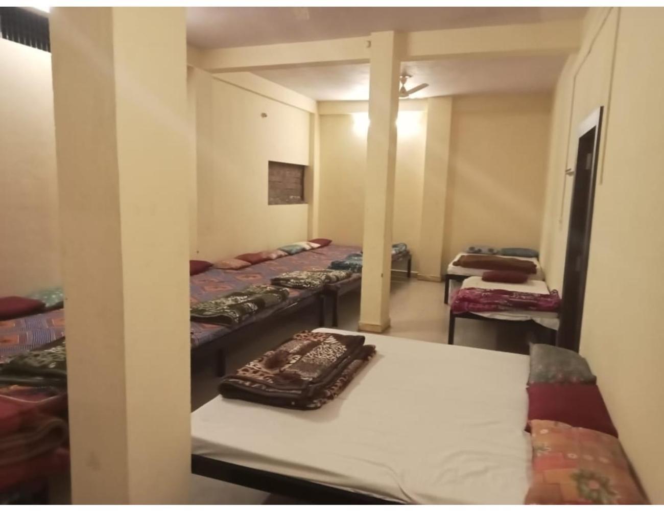 Hotel Mahakal Vishram, Udždžain Exteriér fotografie